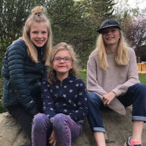 Meet your Posher, Laura